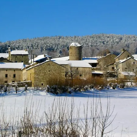 Casa de Férias Maison Charmante Le Malzieu, Jardin *