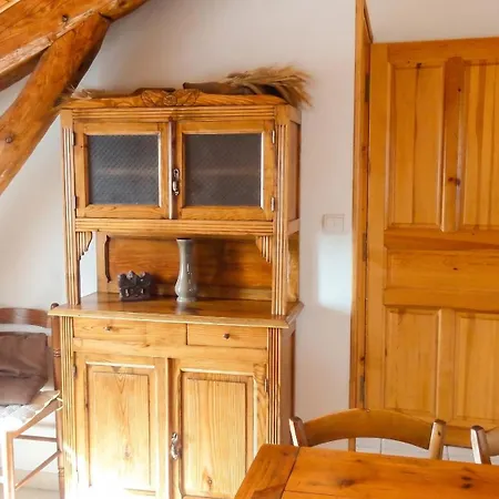 Maison Charmante Le Malzieu, Jardin بيت للعطل