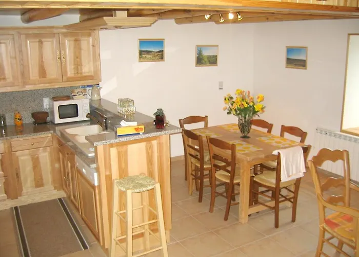 Ferienhaus Maison Charmante Le Malzieu, Jardin
